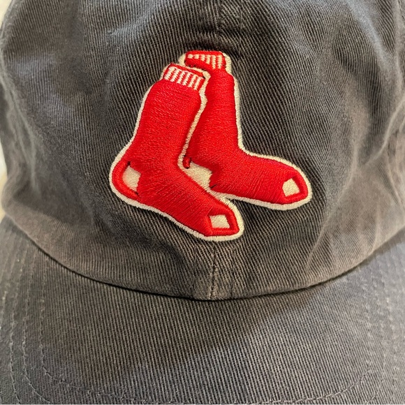 MLB Boston Red Sox Hat Cap Size Small - Picture 2 of 4
